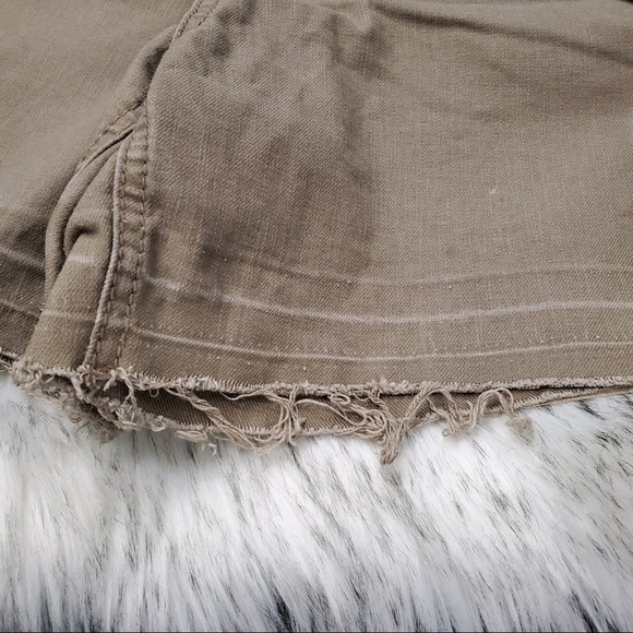 Beige“Avenue”jean shorts (14) - Picture 8 of 8